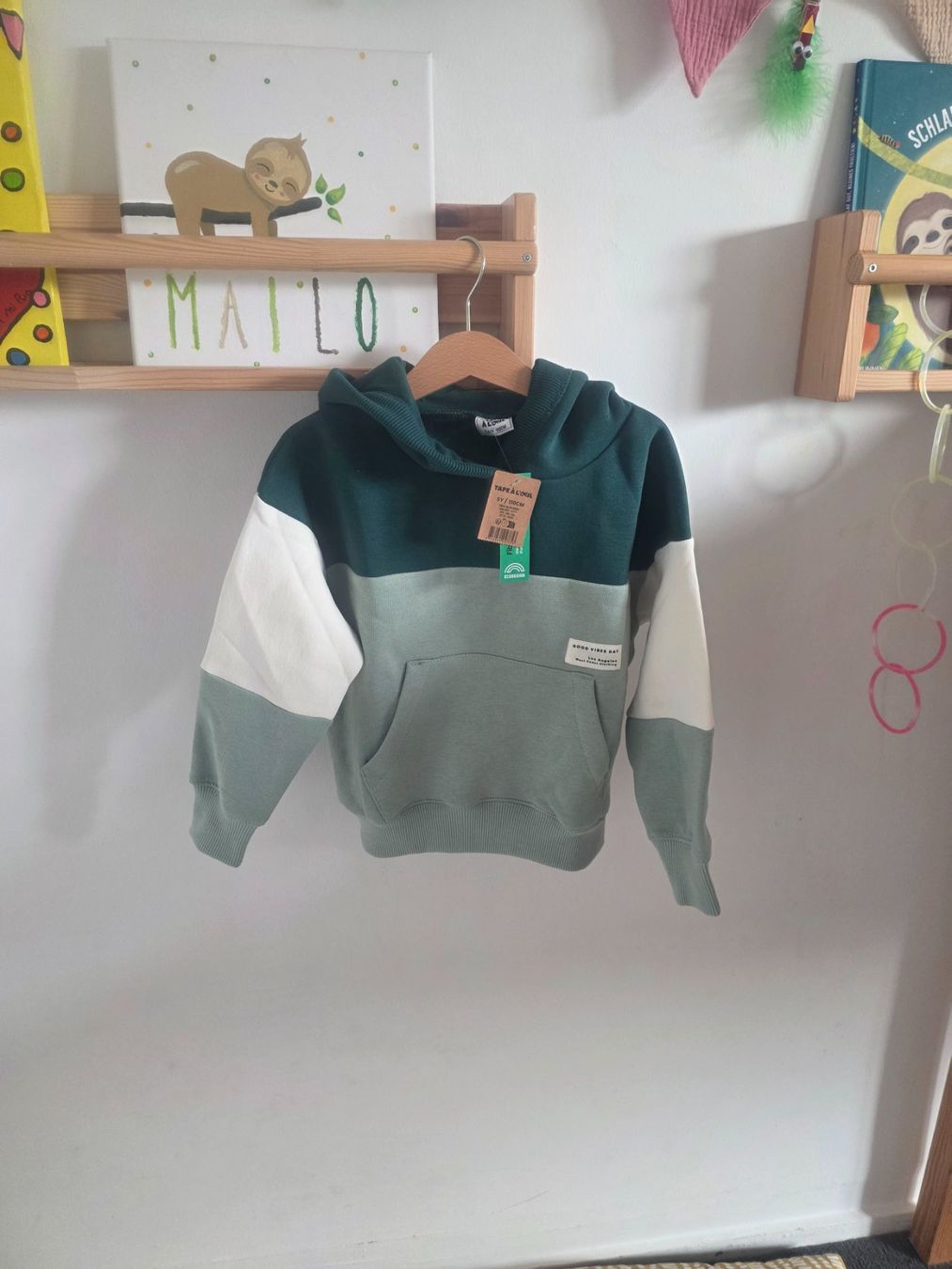 Pulls et sweat-shirts: Kaputzenpullover Gr 110 cm (5 jährige) – Neuf avec emballage d'origine à Wichtrach par Elenagonzi