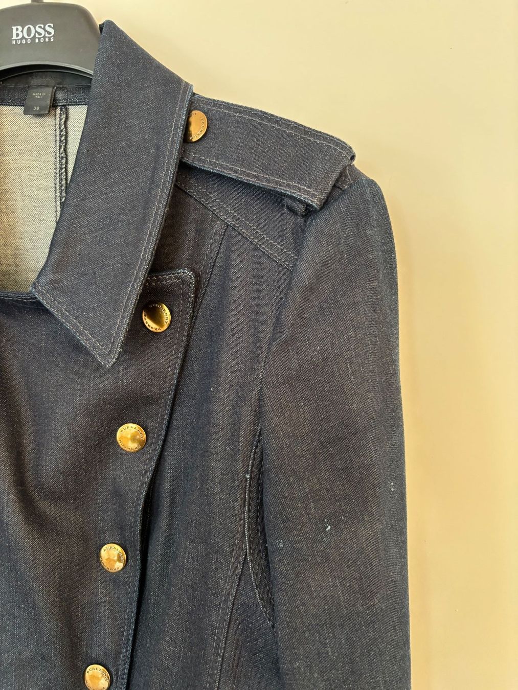 Burberry Giacche: BURBERRY  Denim elast. Blazerjacke dunkelblau 34 IT38 – Usato da Herrliberg venduto da mayfi 1