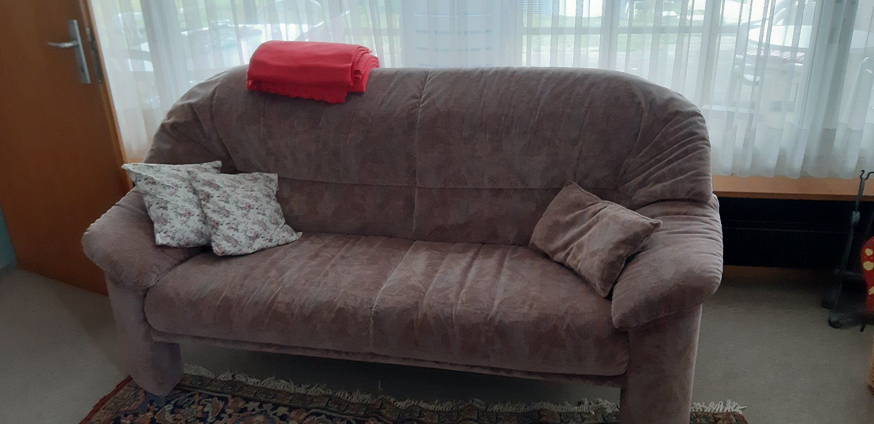 Divani: 2,5er Sofa Schweizer Fabrikat ARS / altrosa Textil – Usato da Henggart venduto da hen_9f22 4