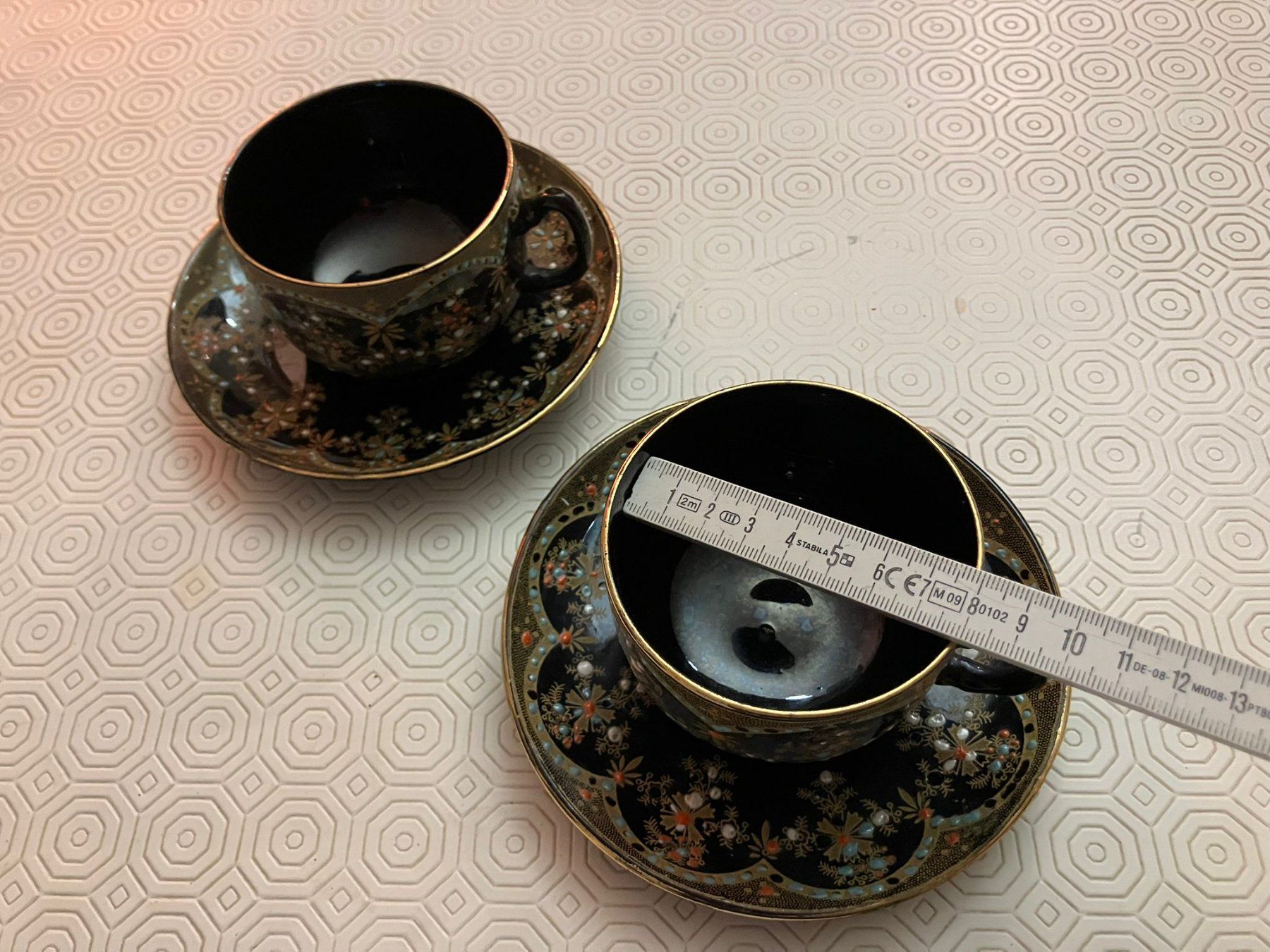 Tazze: 2 tazzine da caffè con piattino e decori colorati – Usato da Melano venduto da H-Sara 1