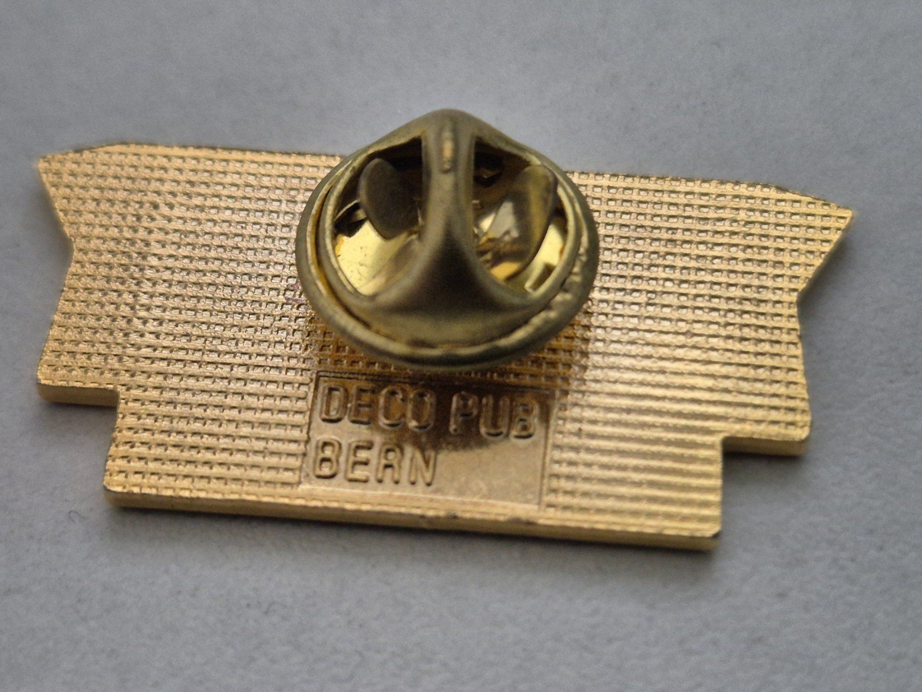 Swiss Placchette & Badge: Ovomaltine    -     Pin – Usato da Niederweningen venduto da Obson 1