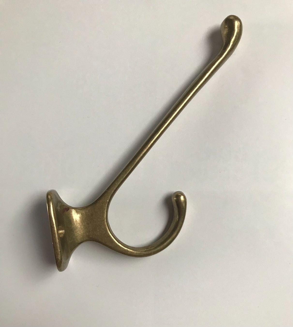 Eisenwaren: 4 Kleider Haken messing (alt) – Gebraucht aus Wichtrach von pyenest