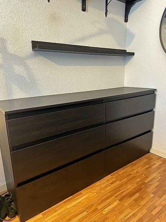 Kommoden: Commode en très très bonne état  – Gebraucht aus Vevey von nis_nj5p 2