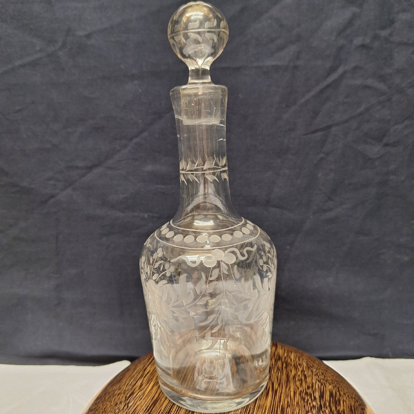 Caraffe: Versand möglich! Glaskaraffe,  Karaffe,  romantisches Muster – Usato da Winterthur venduto da Goldpipau