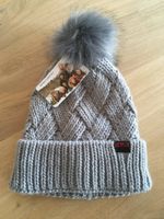 ORIGINAL Beanie winters edition female - NETFLIX