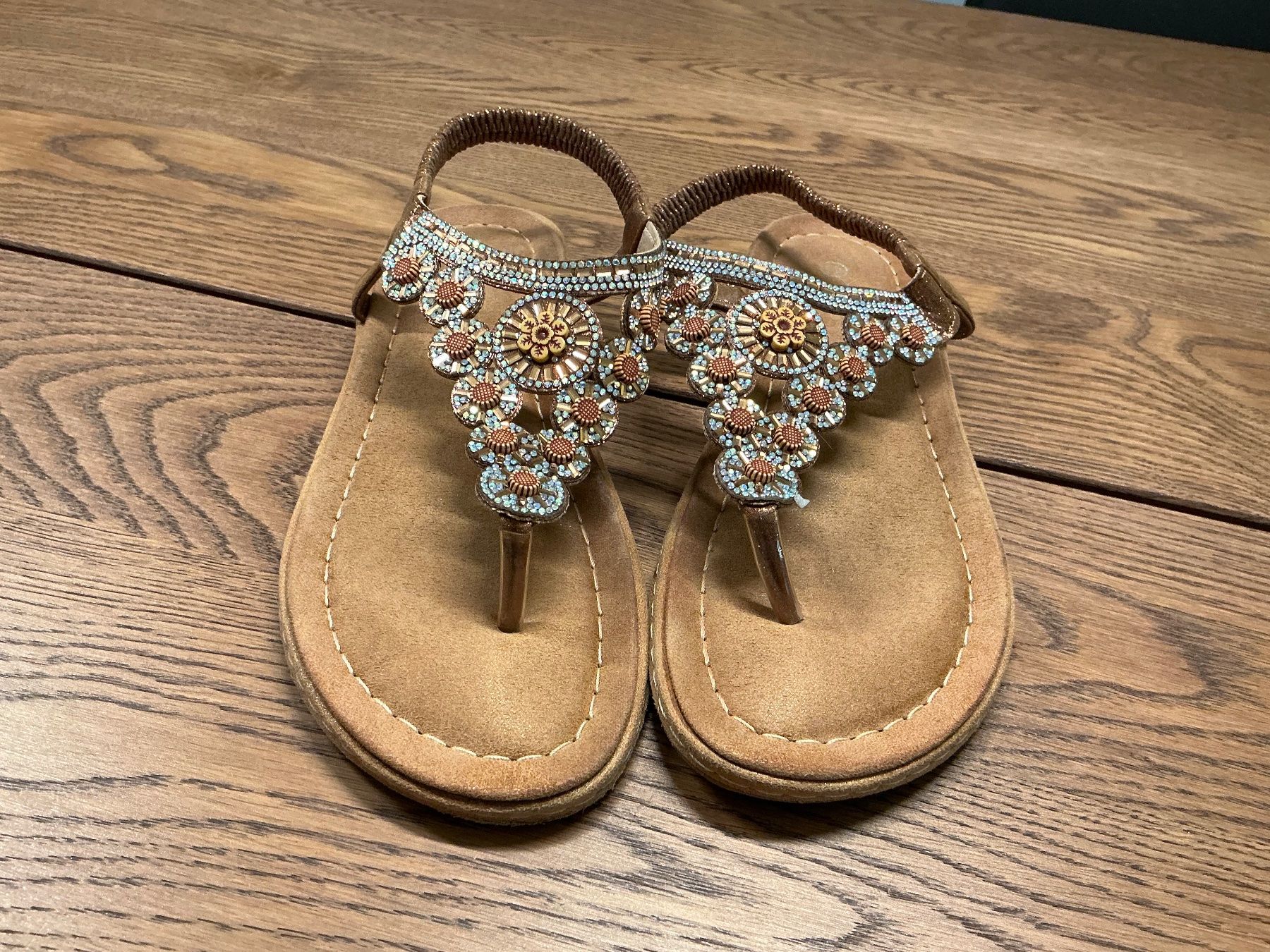 Chaussures femmes: Schöner Sandalen Grösse 41 – D'occasion à Würenlos par sweety5436 2
