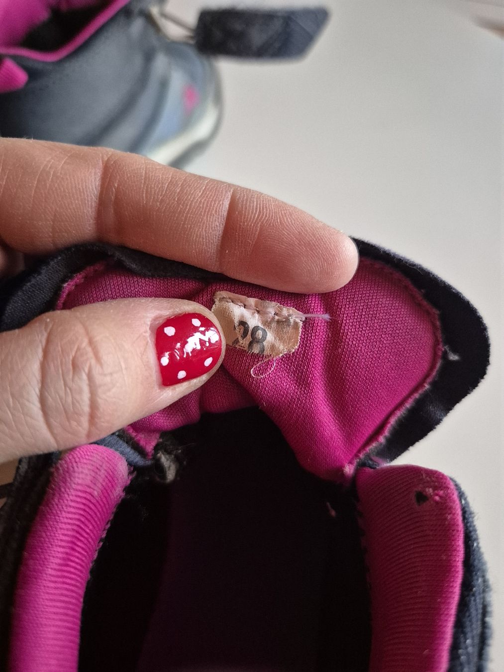 Decathlon Scarpe per ragazzi: Quechua Trekking Schuhe Kinder 28 – Usato da Wynigen venduto da La_Talpa 4