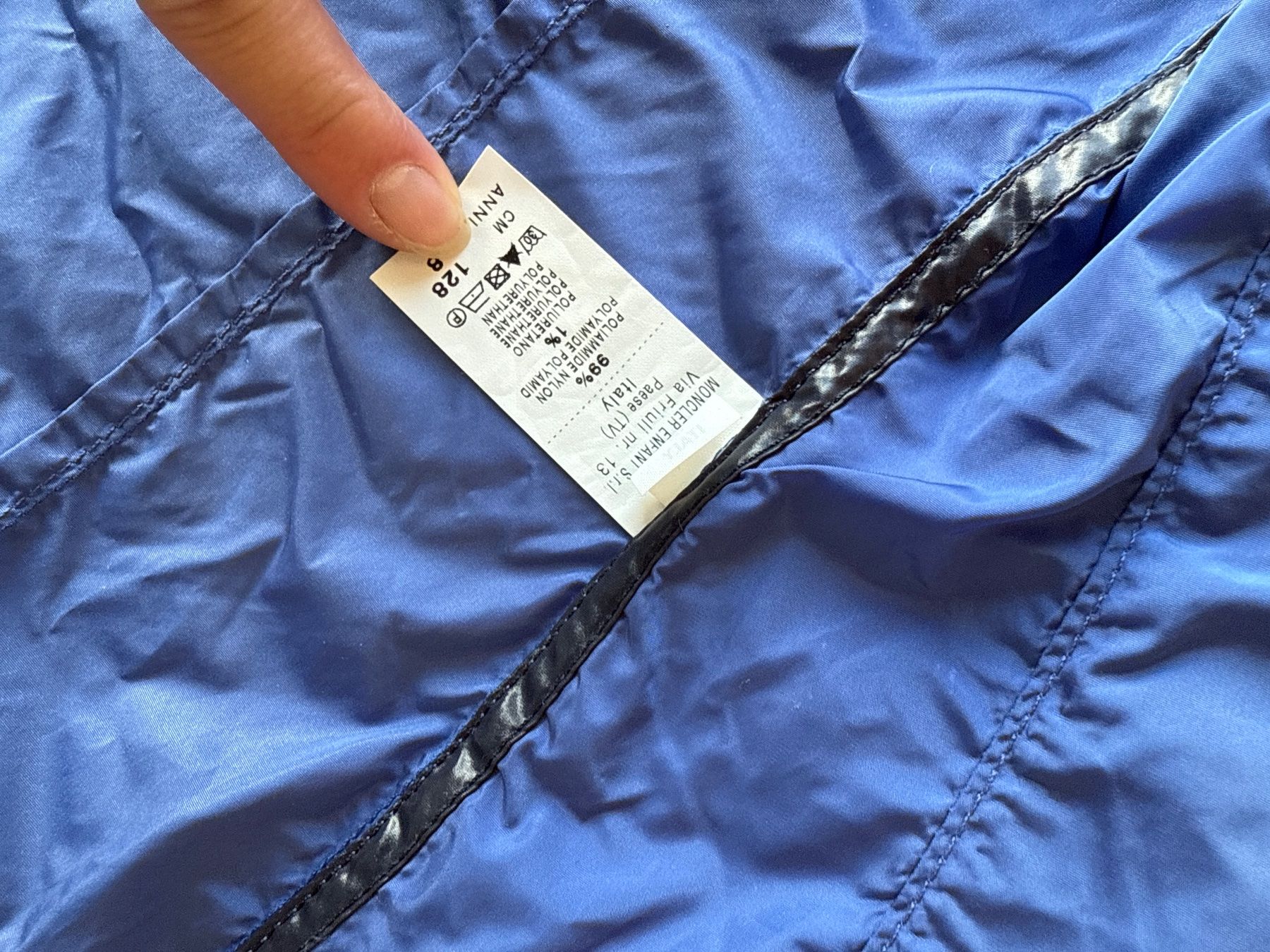 Moncler Giacche & Cappotti: Moncler Regenjacke Gr. 128 – Nuovo (secondo la descrizione) da Himmelried venduto da Dievole 2