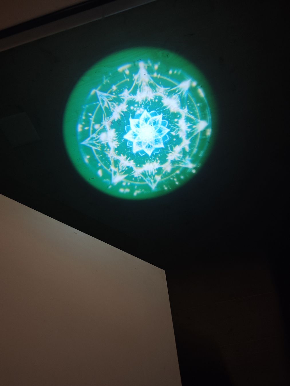 Lampade: Mandala Projektor – Usato da Ottikon venduto da Kolibri-81 1