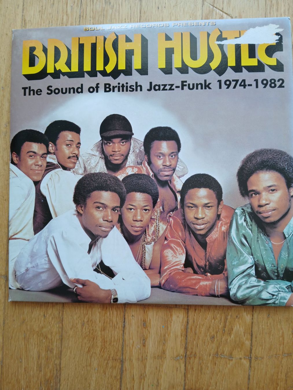 Schallplatten: Vinyl British Hustle – Gebraucht aus Worb von Osterthal
