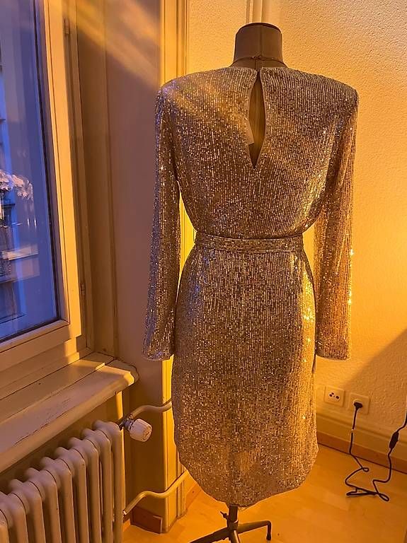 Kleider: Paillettenkleid M – Gebraucht aus Luzern von sandy_e 3