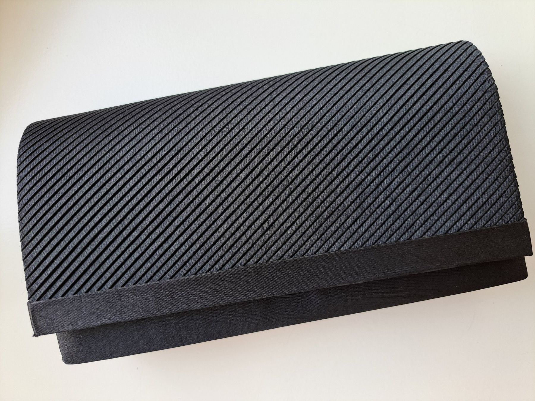 Borse da donna: Pochette (Clutch) – Usato da Oetwil am See venduto da Kuechenzeit