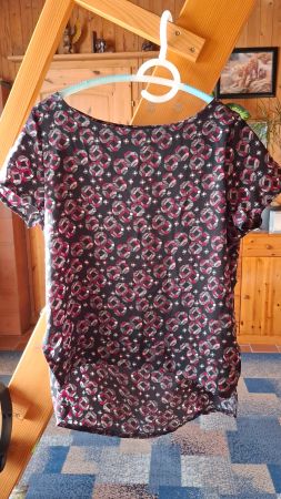 Schicke Bluse, neuwertig, Gr. M, ideal für den Sommer!