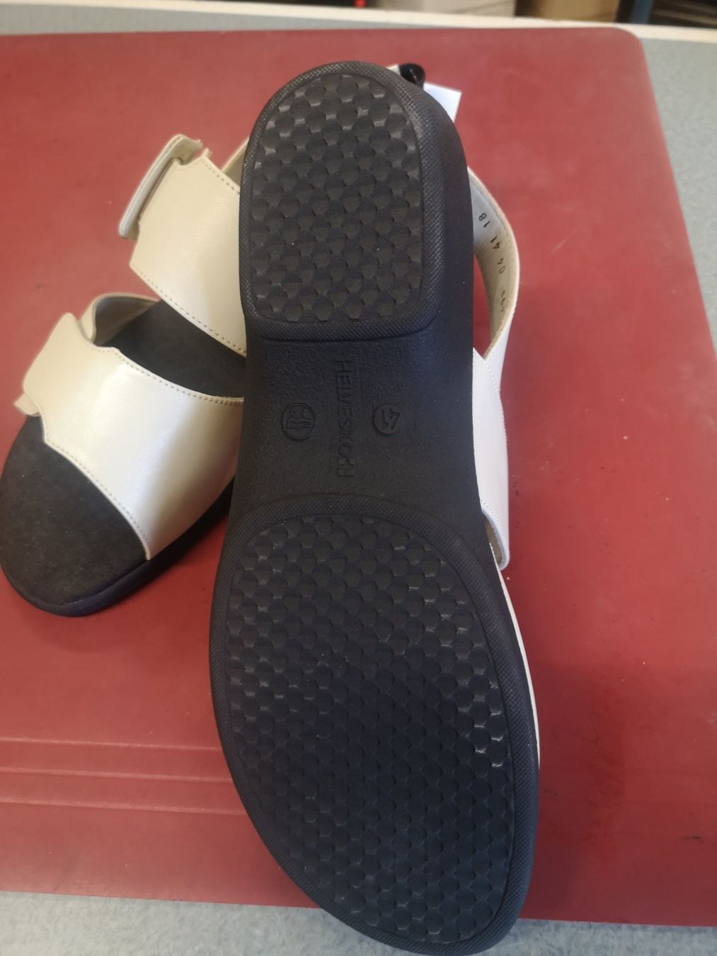 Helvesko Damenschuhe: Helvesko – Neu und originalverpackt aus Möhlin von Highwaytom 2