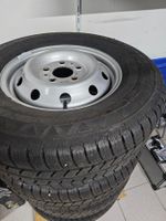 Winterpneu Continetal 225/75/R16C auf Felgen