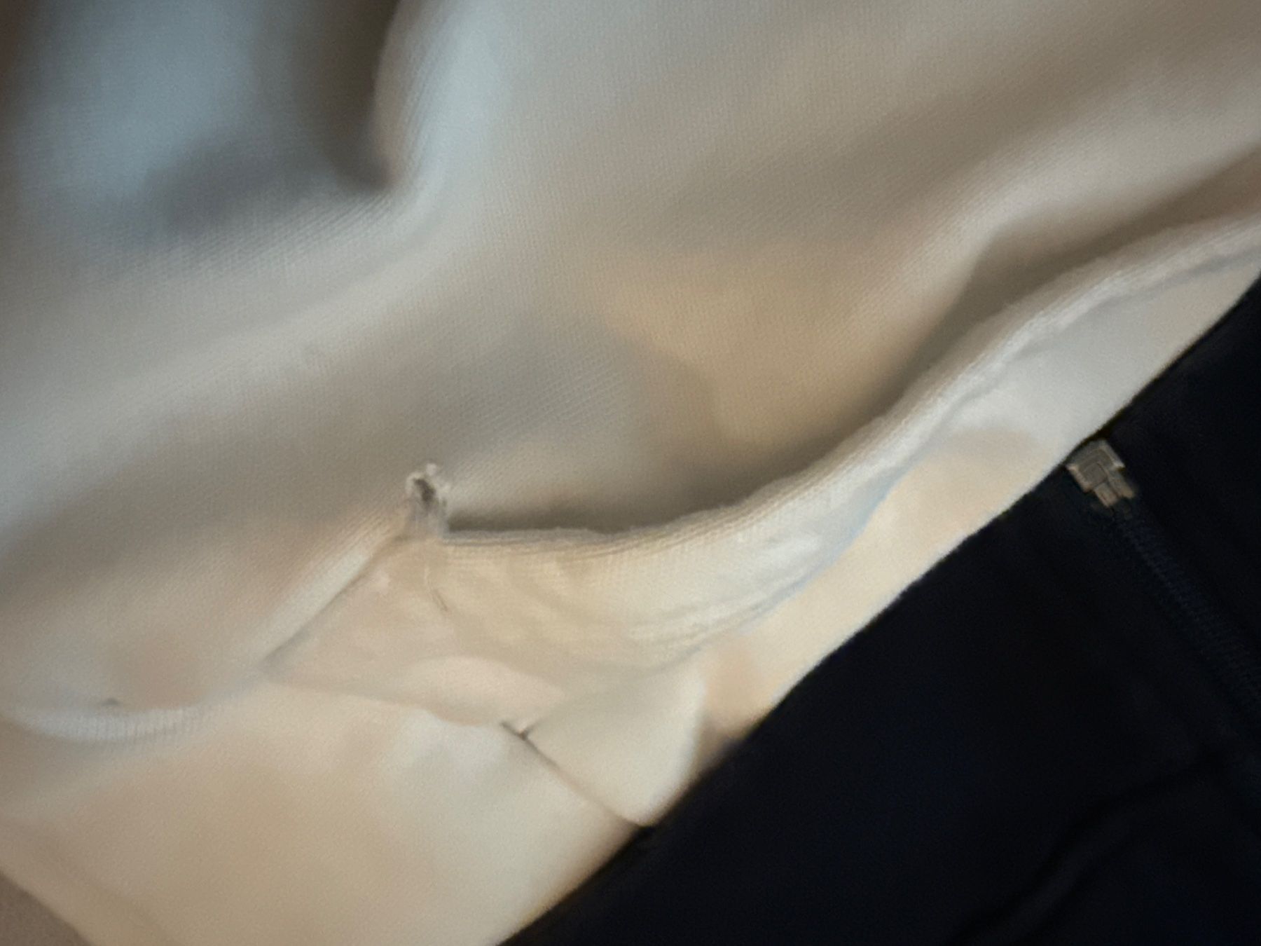 Lacoste Giacche: Lacoste Kapuzenjacke Gr. S  weiss – Usato da Oberwil BL venduto da Zenga60 3