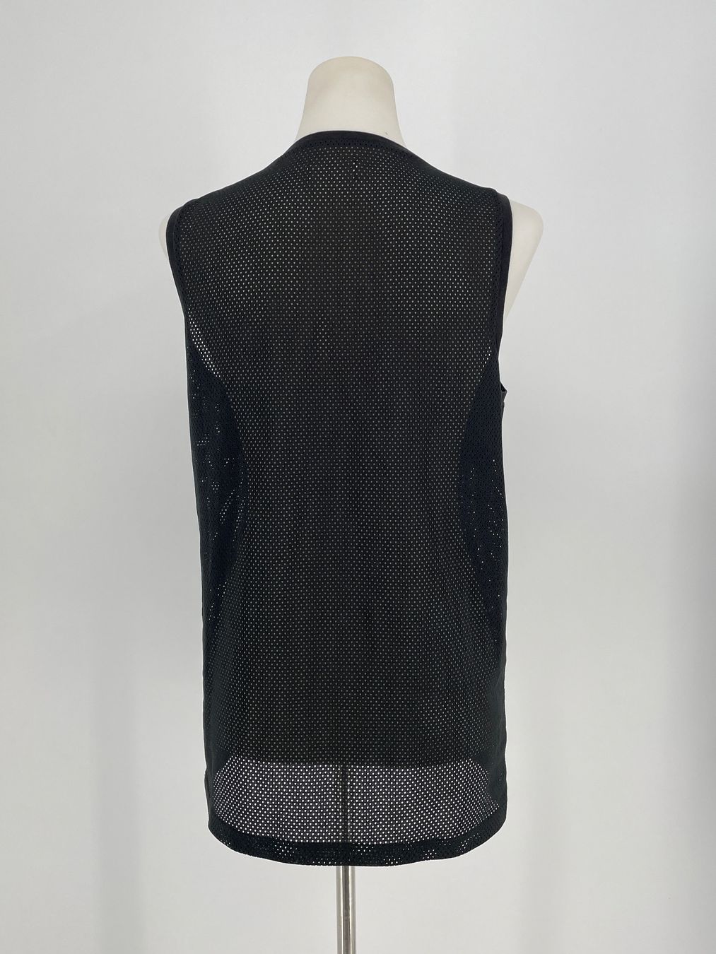 Tops: Schwarzes Netzstoff Top Gr. M Neverland – D'occasion à Auenstein par moin. 3