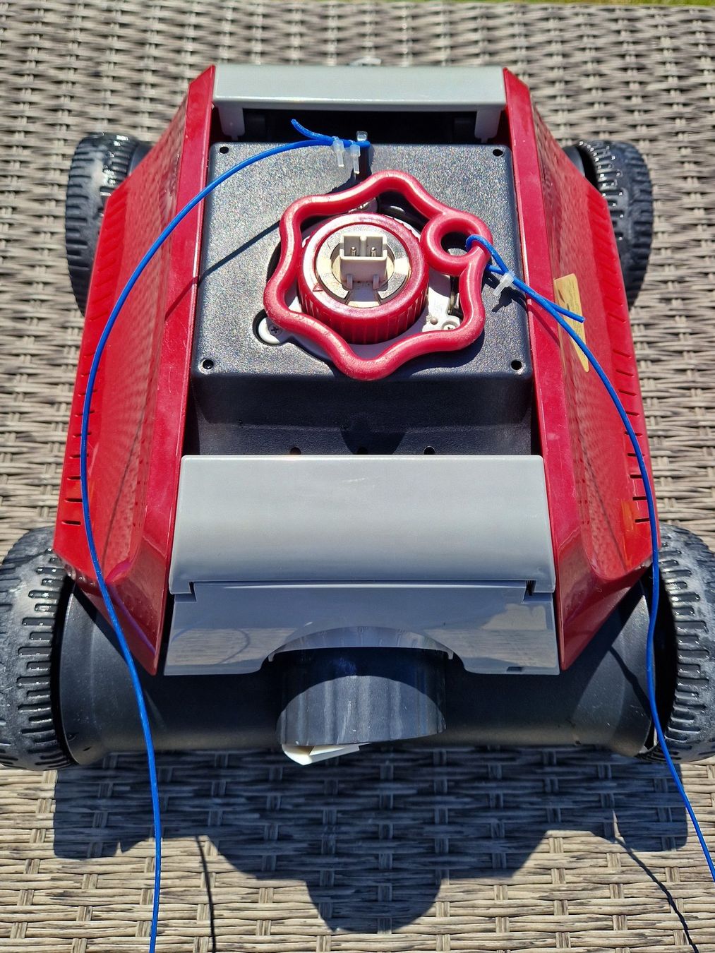Accessoires de piscine: Poolroboter Pool Roboter Landi – D'occasion à Remetschwil par Kabure