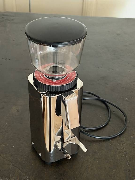 Elettrodomestici da cucina: ECM Espressomühle C-Manuale 54 – Usato da Ilanz venduto da itz.me.samy
