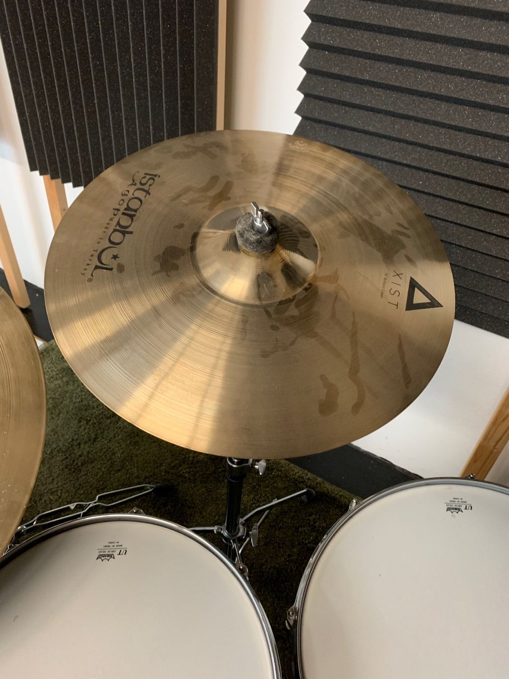 Strumenti musicali: Gretsch Drum Renown Maple inklusive komplette Hardware – Usato da Bern venduto da Illustres 6