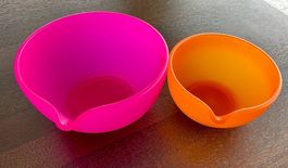 2 Schüsseln mit Ausguss- 19.5 und 15cmØ BettyBossi