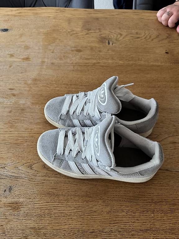 Scarpe da uomo: Adidas Campus – Usato da Menznau venduto da liisaa.kr