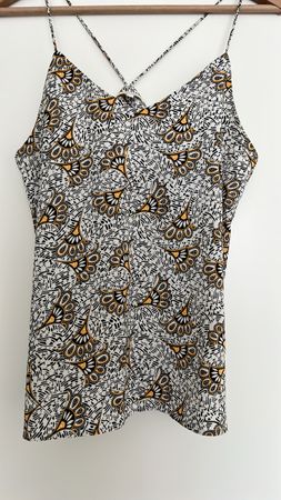 Top mit Trägern und Muster Grösse S