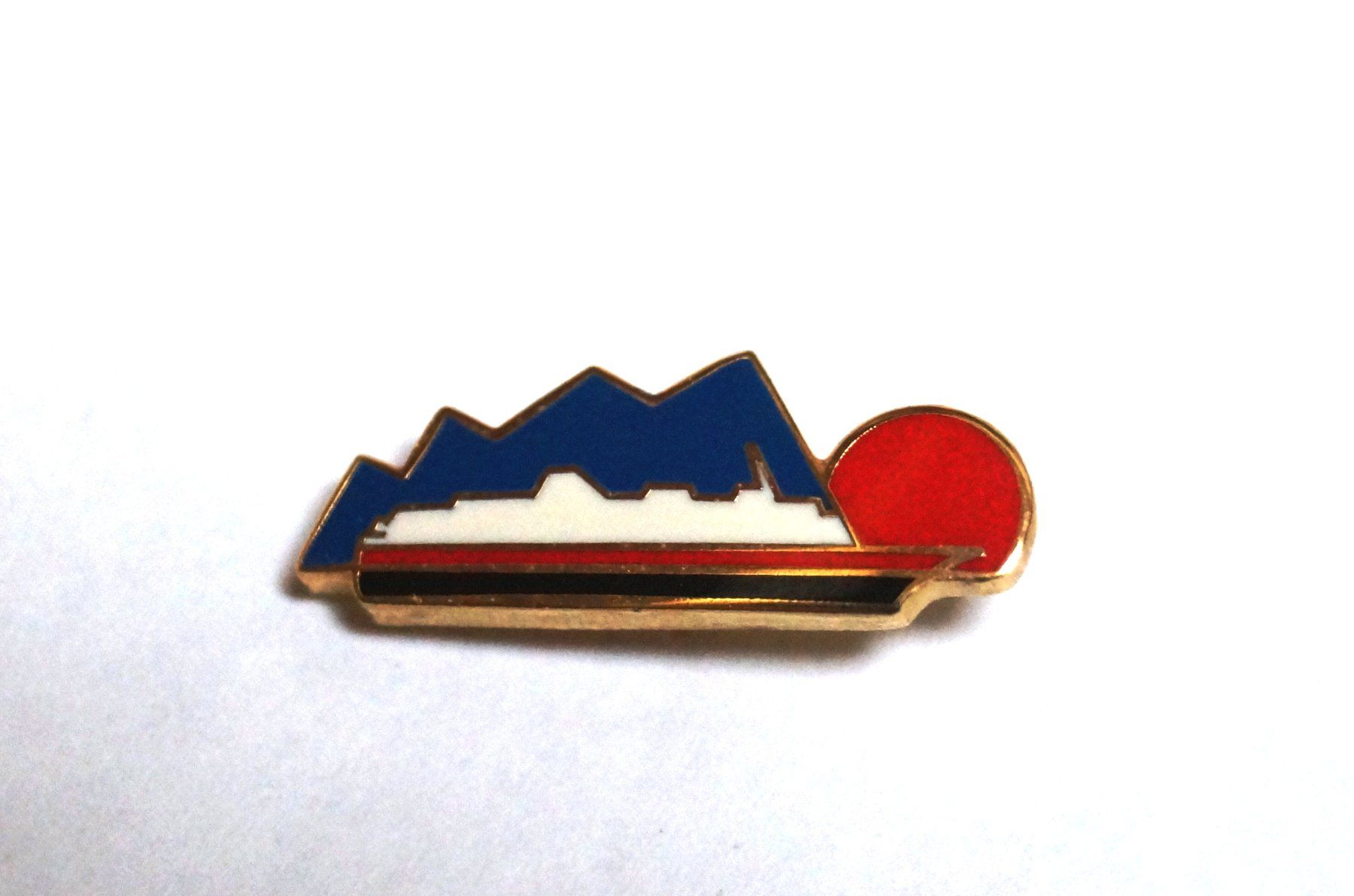 Placchette & Badge: Ansteck-Knopf/Pin Hurtigruten – Nuovo (secondo la descrizione) da Lenk im Simmental venduto da Ruedauph