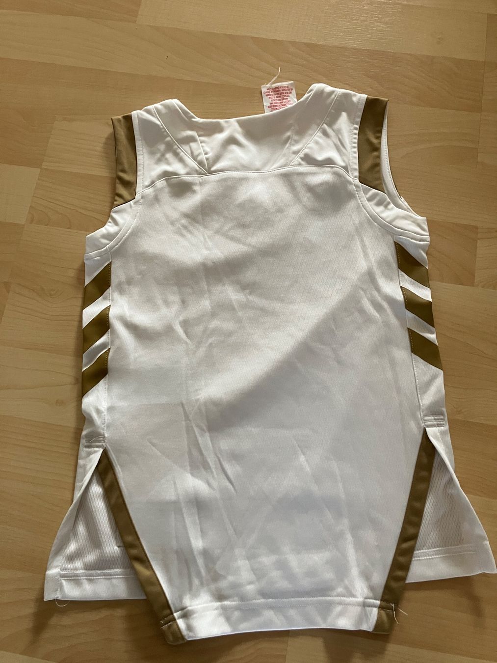 Real Madrid Scarpe, pantaloni & magliette da ginnastica: Real Madrid Sportshirt 116 – Usato da Niederglatt ZH venduto da boeca82 1