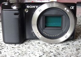 SONY NEX 5 14,2MP **** BODY ****