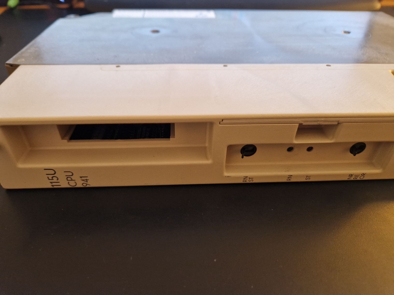 Siemens Componenti elettronici: Siemens SIMATIC S5 6ES5 941-7UA12 CPU 941 CPU – Usato da Bassersdorf venduto da Baerwid 2