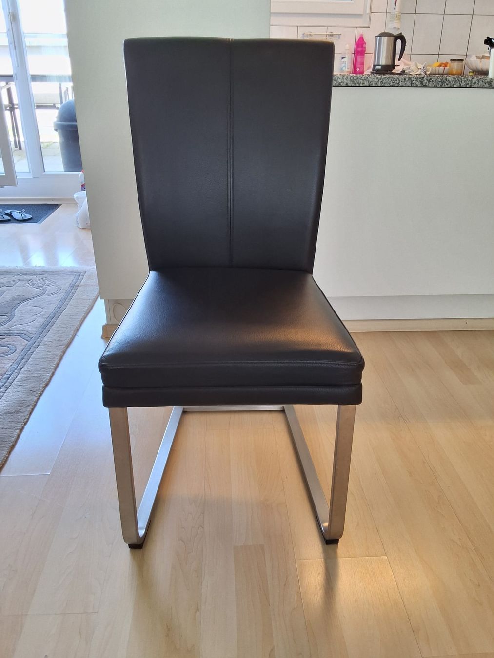 Set di tavolo e panche: Esstisch mit  4 Stühlen – Usato da Zürich venduto da Schuscha02 3