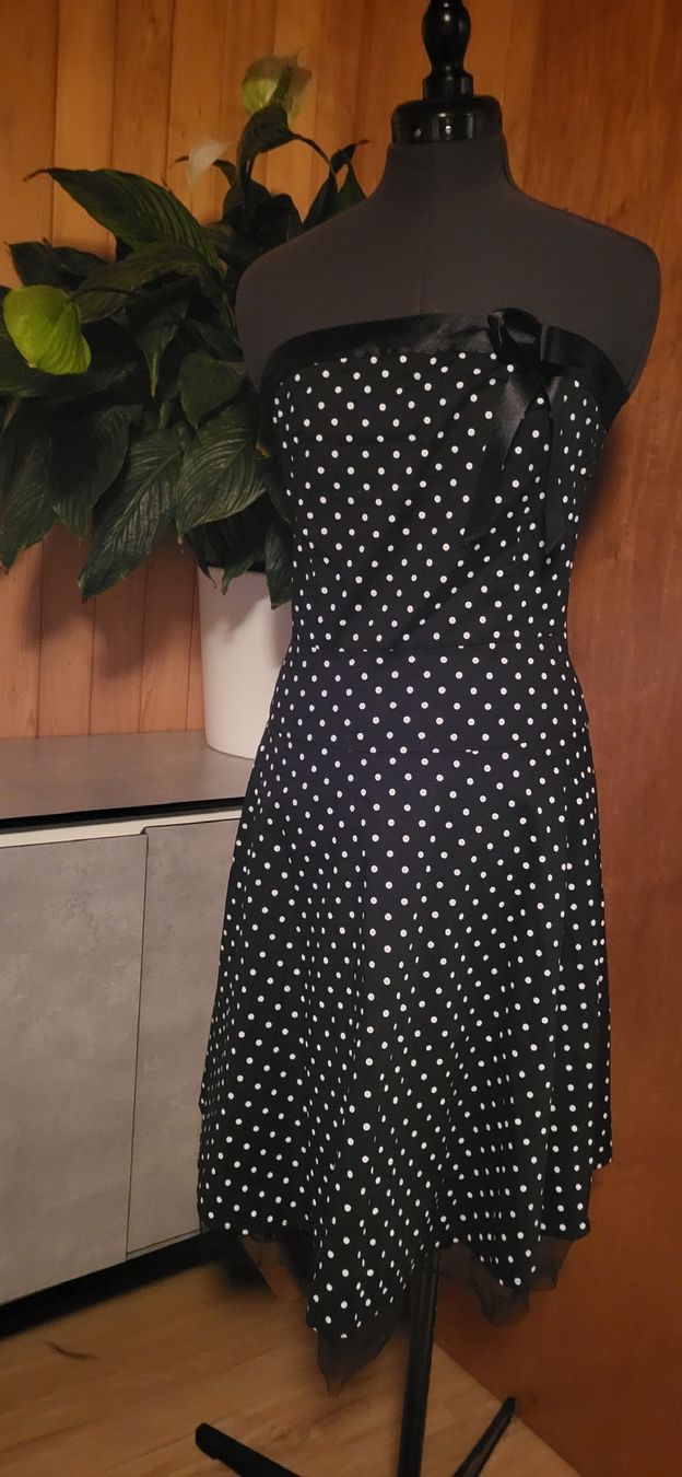 Kleider: Cocktailkleid – Gebraucht aus Dürrenäsch von Noana1108