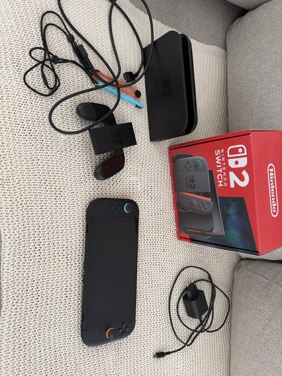 Nintendo Consoles: Nintendo switch 2 – D'occasion à Füllinsdorf par Rollex