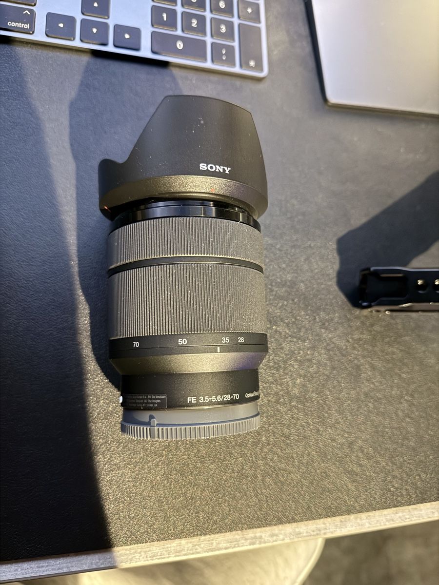 Sony Fotocamera: Sony A7iii & FE 28-70mm & Smallrig griff – Usato da Frümsen venduto da Alessandro06 1