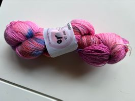 1Knäuel Handgefärbte Merino Lace