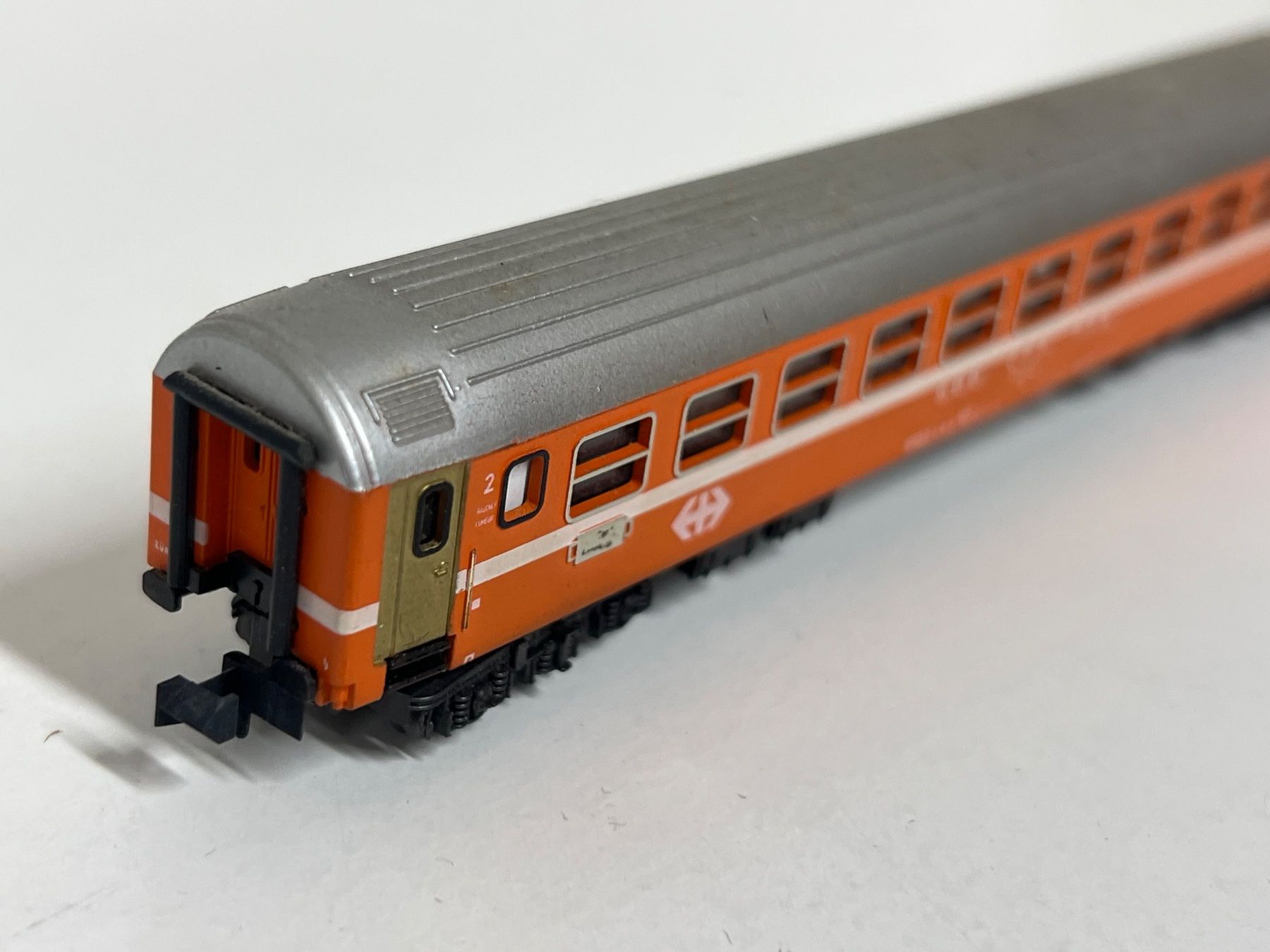 Trix Modellini di ferrovie: Minitrix  SBB CFF FFS Orange 2.Kl. SPUR N – Usato da Neuenhof venduto da ludovicco 3