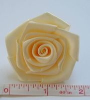 1 Big rose en satin 5cm ECRU