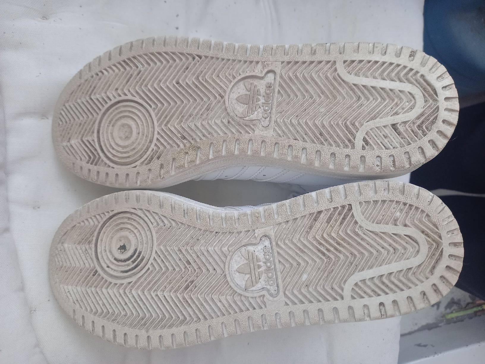 Adidas Damenschuhe: Adidas Top Ten Gr. 38 1/3 weiss – Gebraucht aus Zürich von Veramone 5