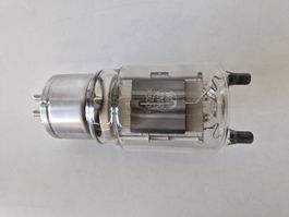 P300-1 (Elektroröhre für Sender und Funktechnick)