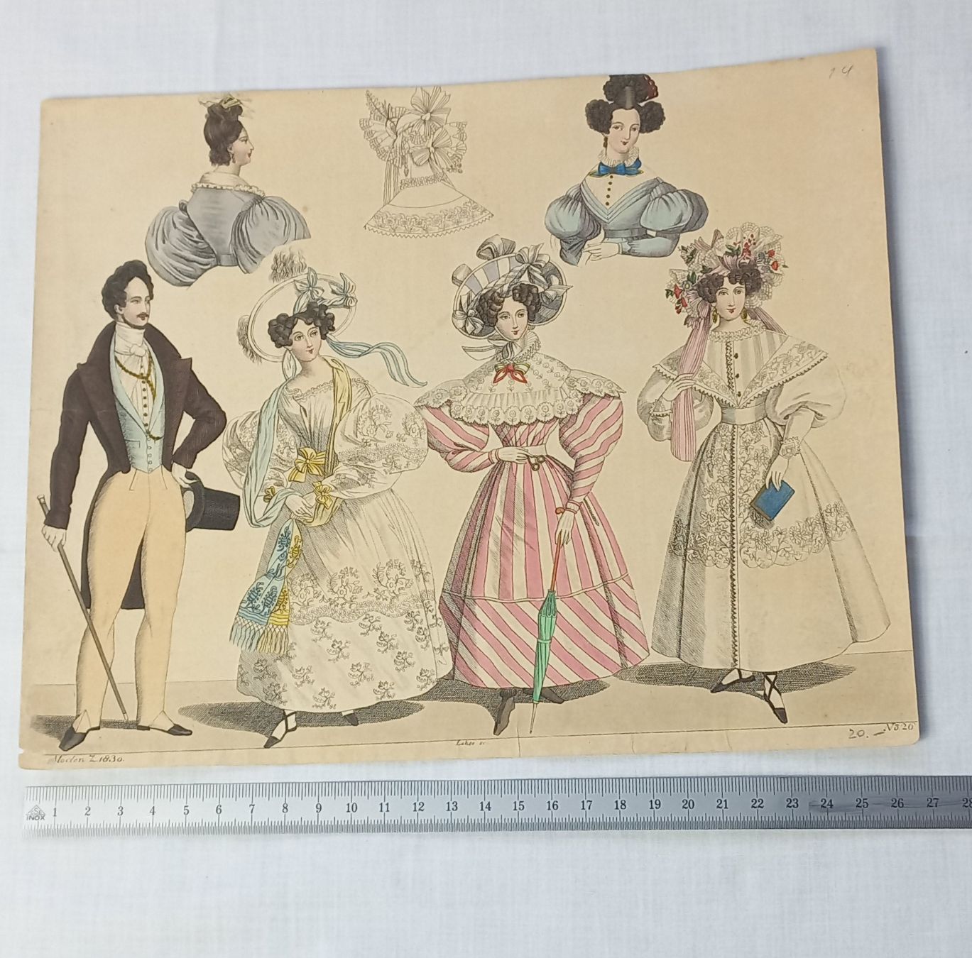 Grafica & Litografie: Antike Lithographie Mode Illustration Paris 1830 No.1 – Usato da Buchs AG venduto da Dzirul 7
