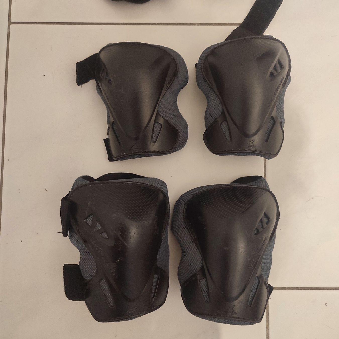 Schutz & Schoner: Set Protektoren Gr. L von Rollerblades – Gebraucht aus Unterägeri von Kudu25 1
