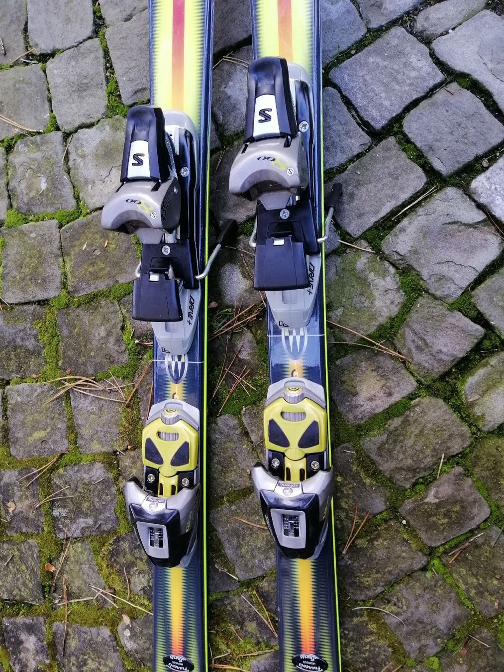 Rossignol Sci: Skis Rossignol 160 cm, fixations Salomon – Usato da Lausanne venduto da Jdelta 5