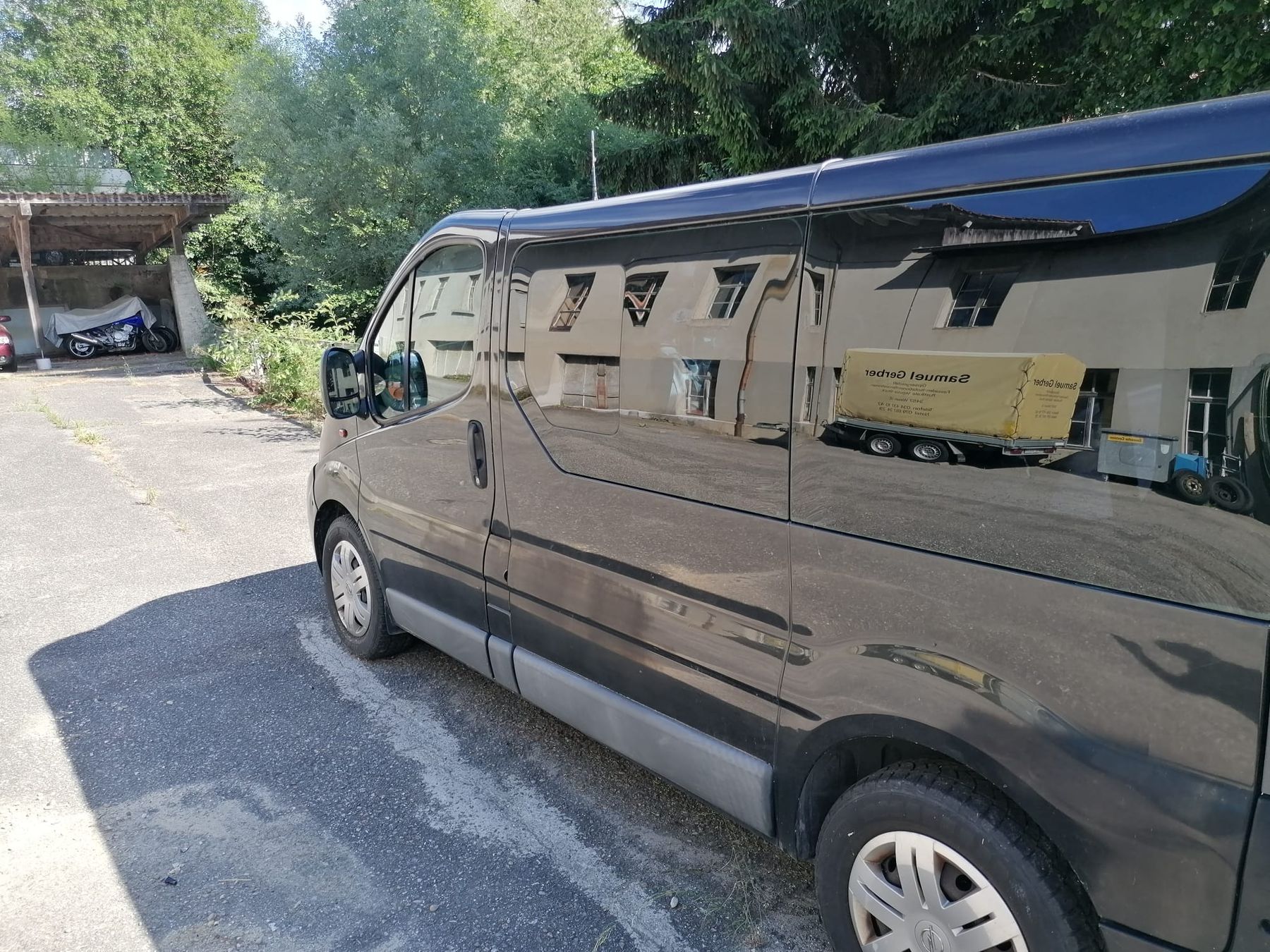 Opel Automobili: Opel Vivaro 7Plätzer – Usato da Sumiswald venduto da bana81 1
