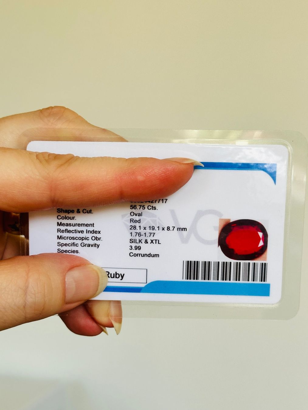 Edelsteine: Certified 56.75 Ct – Neu und originalverpackt aus Genève von AWWA 9