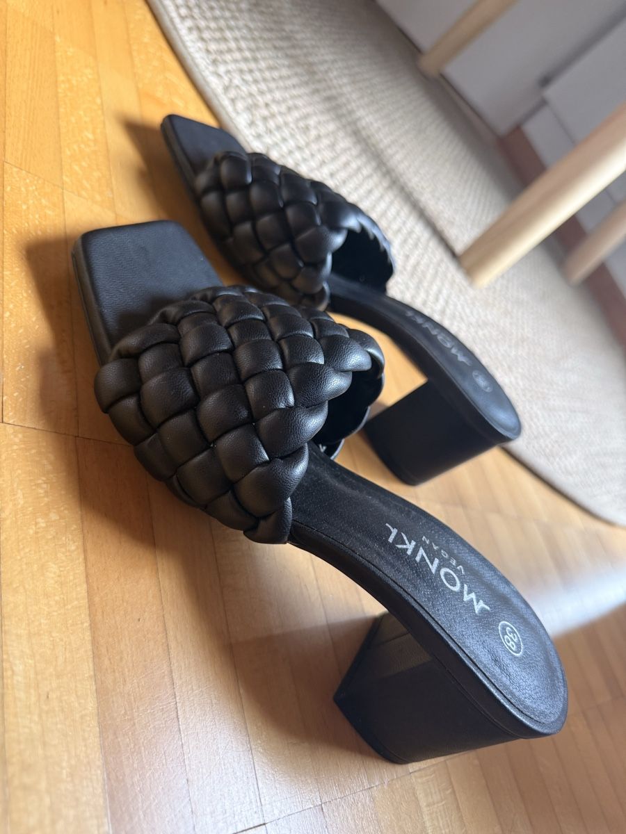 Monki Scarpe da donna: Claquette à Talons  – Usato da Pully venduto da Vckbrd 1