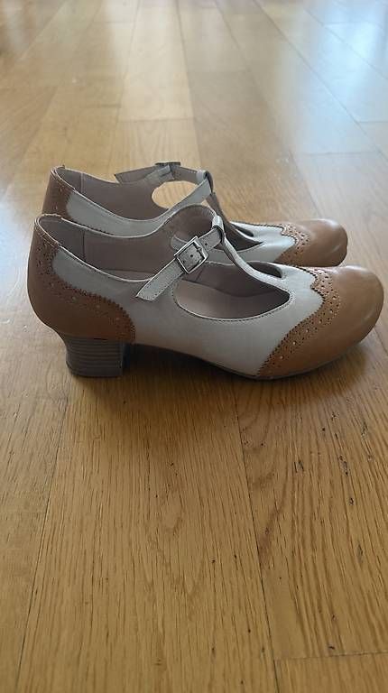 Damenschuhe: Escarpins Salomé Brako  – Gebraucht aus Lausanne von NadiaDebrot