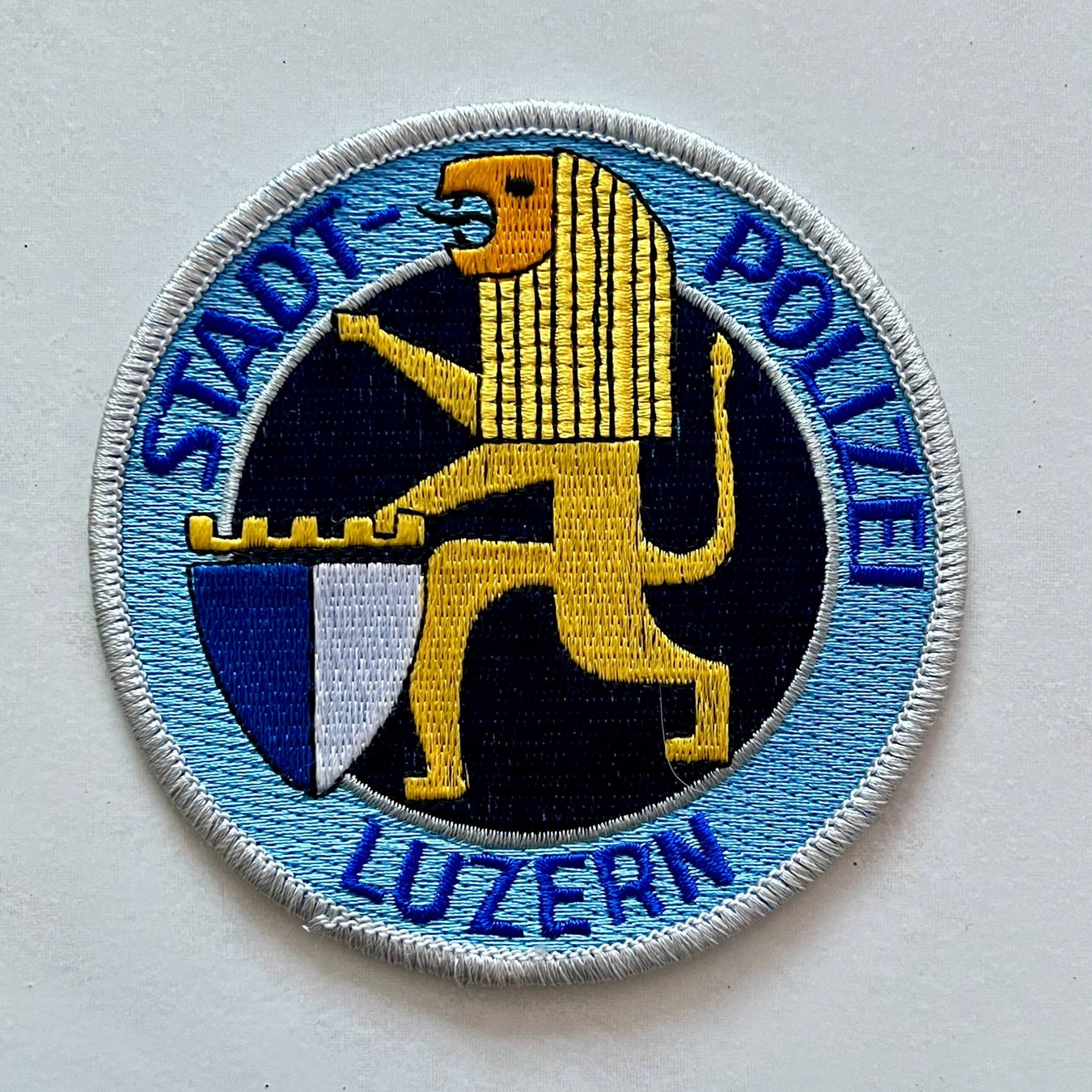 Placchette & Badge: Badge Stapo Luzern – Nuovo (secondo la descrizione) da Meilen venduto da Harley.