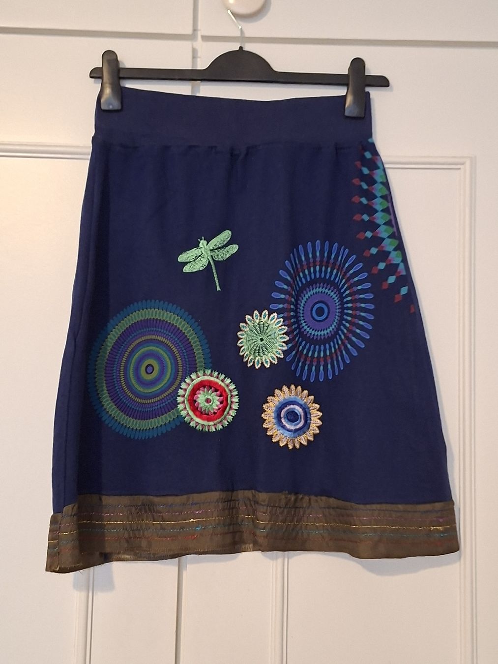 Desigual Röcke: Jupe Desigual brodée bohème taille S – Gebraucht aus Lutry von Sim_Sta