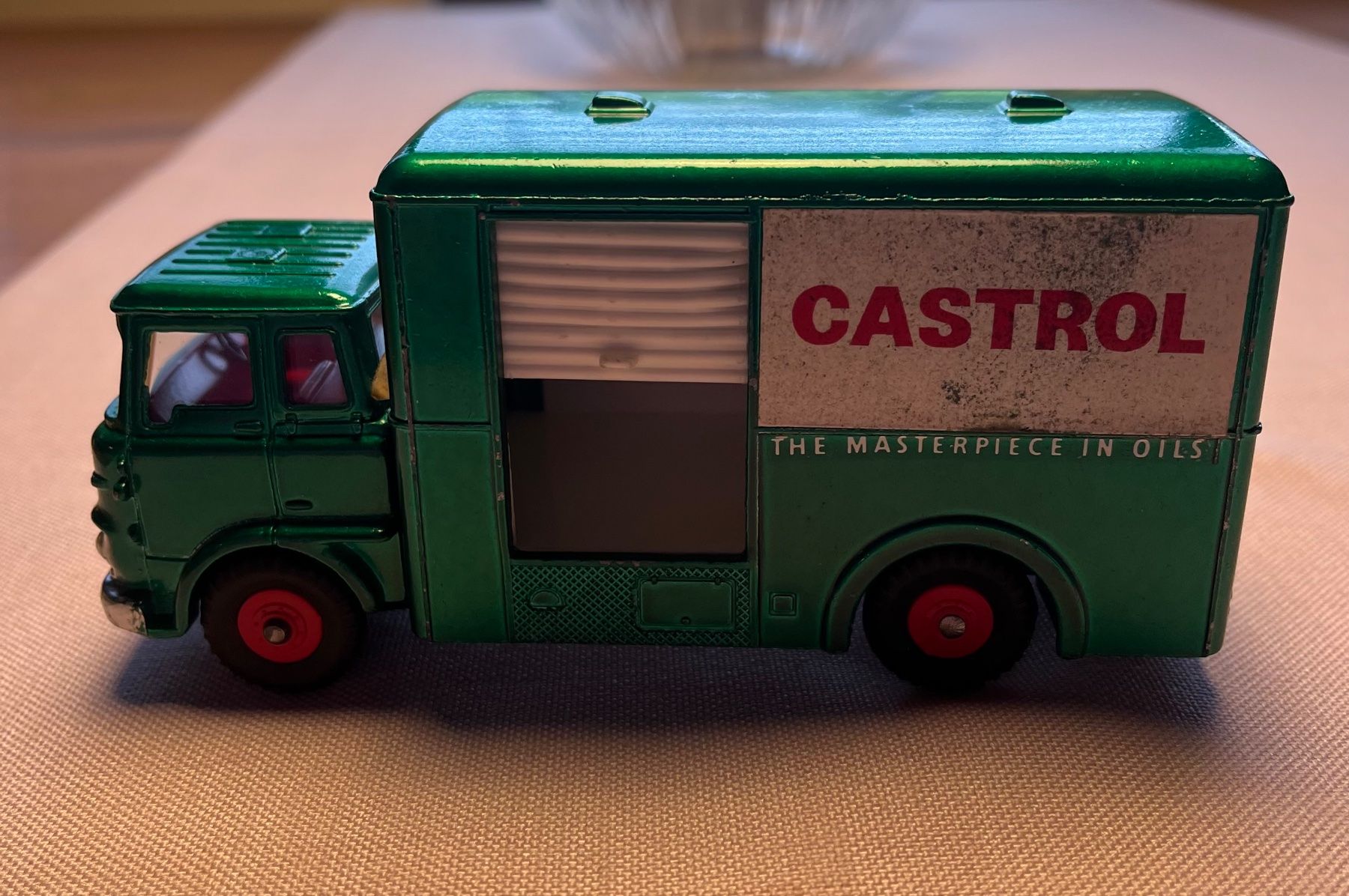 Dinky Toys Modellini d'auto: Dinky Toys Bedford T.K. Box Van 450 – Usato da Roggwil TG venduto da Jolivon63 4